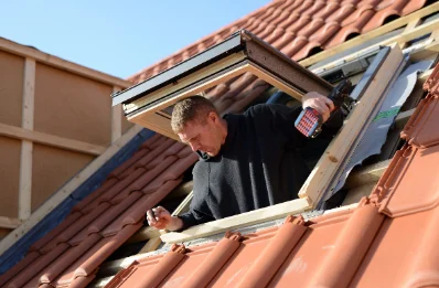 Pose de fenêtres de toit Velux à Arquenay